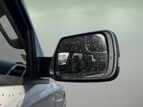 Used 2020 RAM 1500 Laramie RWD image 11