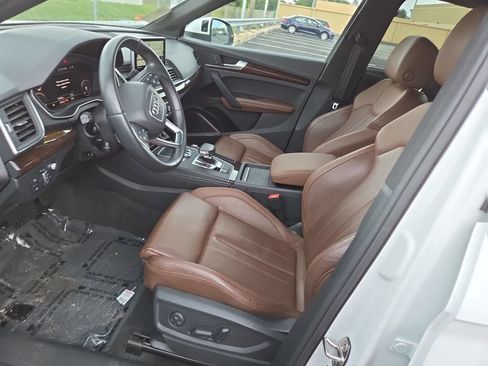 Used 2020 Audi Q5 e Prestige AWD/4WD image 5