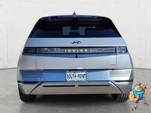 Used 2024 Hyundai Ioniq 5 Limited image 6