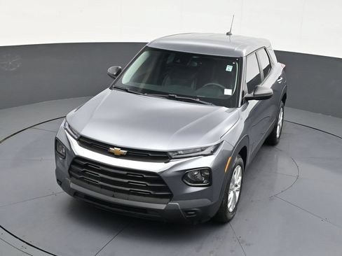 Used 2022 Chevrolet TrailBlazer LS FWD image 16