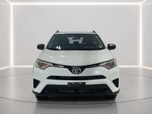 Used 2016 Toyota RAV4 LE AWD/4WD image 9