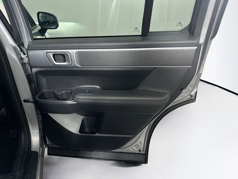 Used 2025 Hyundai Santa Fe SEL FWD image 32