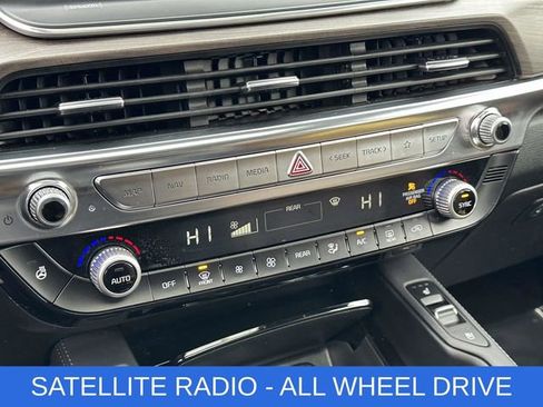 Used 2022 Kia Telluride SX w/ SX Prestige Package image 7