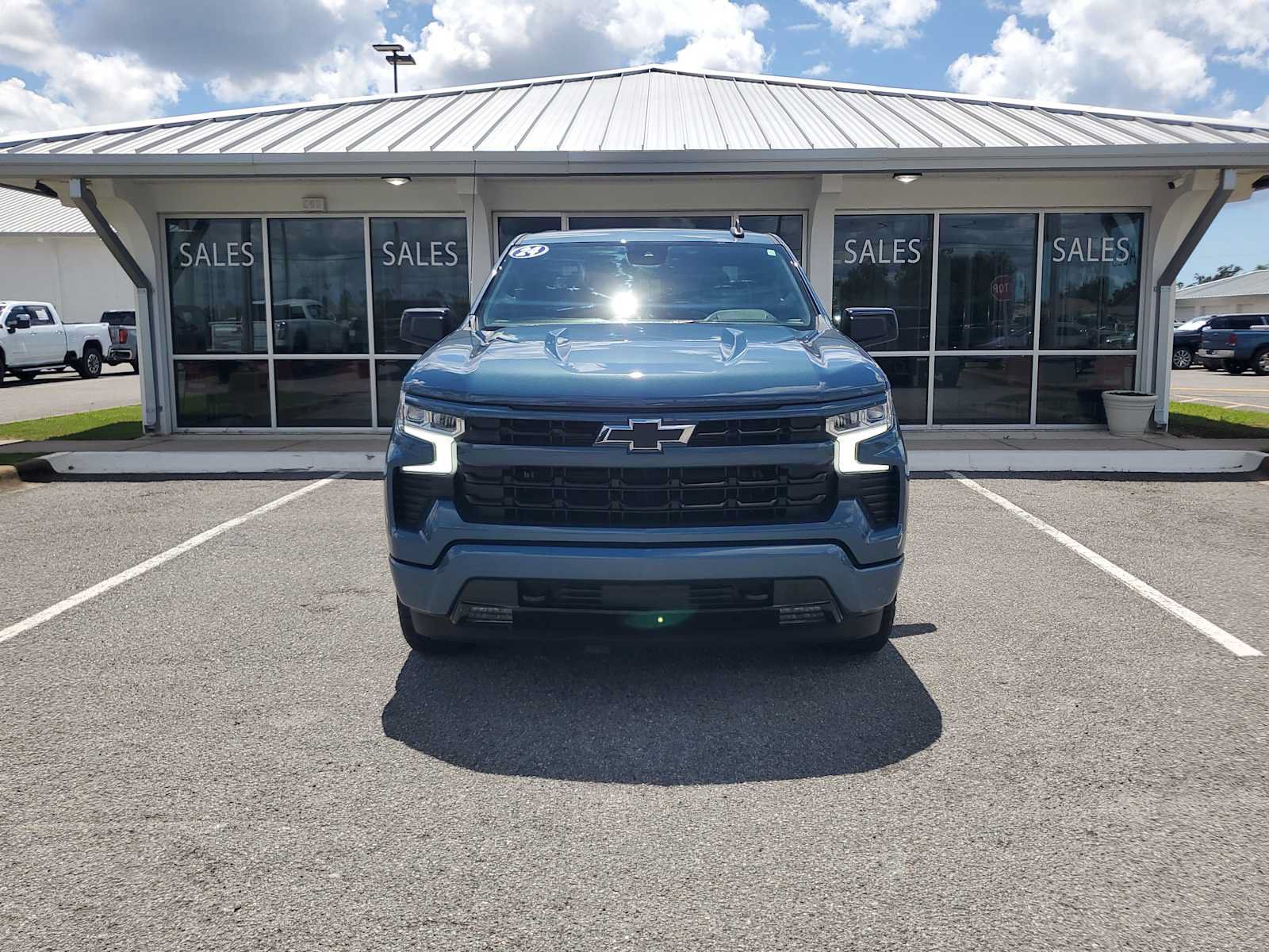 Used 2024 Chevrolet Silverado 1500 RST RWD image 10