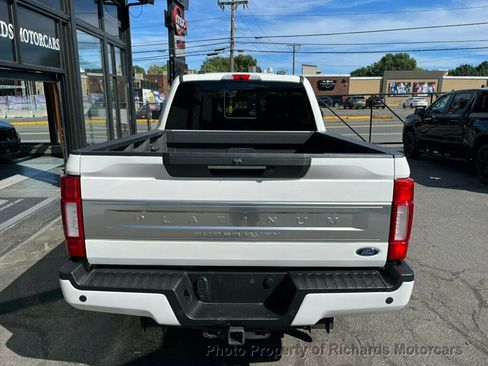 Used 2022 Ford F250 Platinum image 6