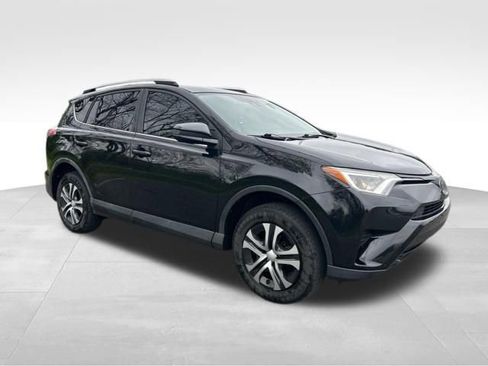 Used 2018 Toyota RAV4 LE w/ All Weather Liner Package AWD/4WD image 6