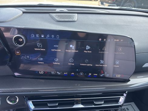 New 2026 Chevrolet Traverse High Country w/ LPO, Floor Liner Package FWD image 17