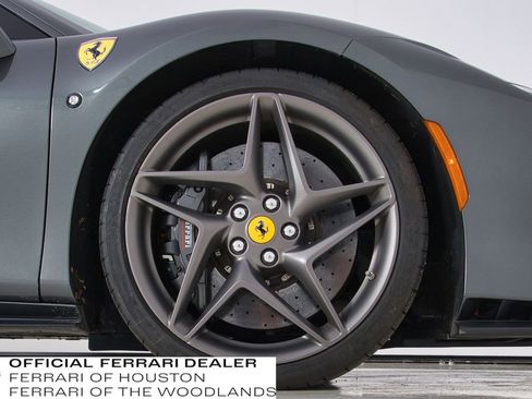 Used 2020 Ferrari F8 Tributo image 22