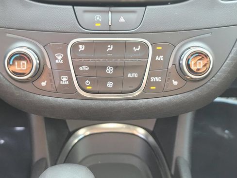 Used 2024 Chevrolet Malibu LT FWD image 27