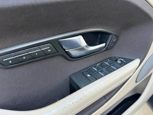 Used 2013 Land Rover Range Rover Evoque Pure Plus w/ Pure Plus Pkg image 10