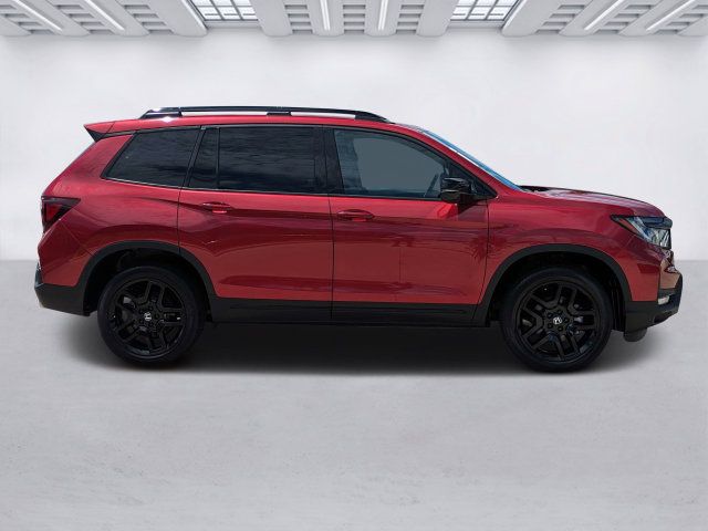 Used 2025 Honda Passport Black Edition image 3