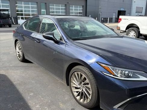 Used 2025 Lexus ES 350 w/ Accessory Package (Z2) FWD image 14