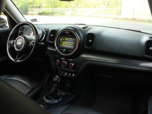 Used 2018 MINI Cooper Countryman ALL4 AWD/4WD image 25