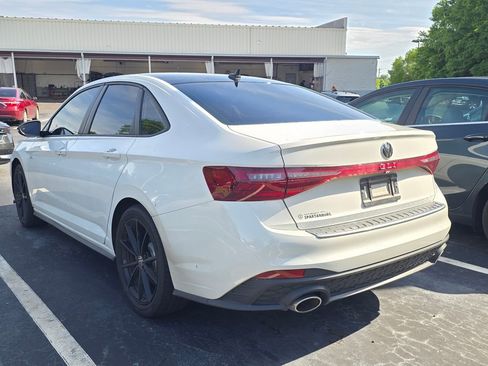 Used 2025 Volkswagen Jetta GLI Autobahn FWD image 5