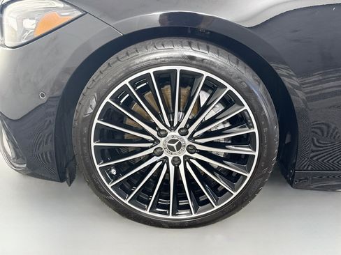 Used 2024 Mercedes-Benz C 300 Sedan w/ AMG Line w/ Night Package image 38