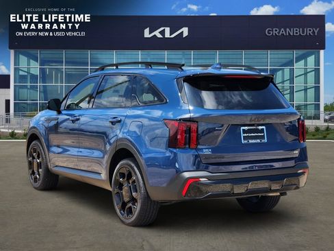 Certified 2026 Kia Sorento X-Line EX AWD/4WD image 4