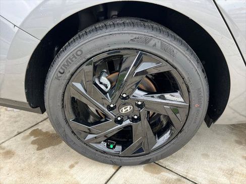 Certified 2026 Hyundai Elantra Sport FWD image 8