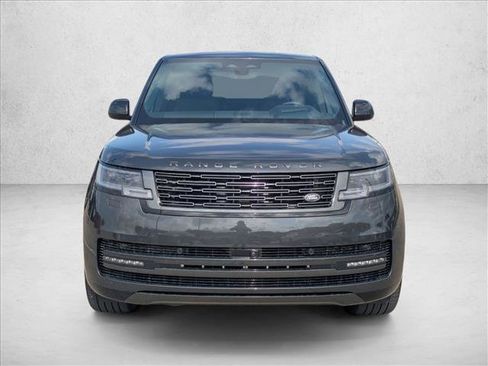New 2025 Land Rover Range Rover Long Wheelbase SE image 6
