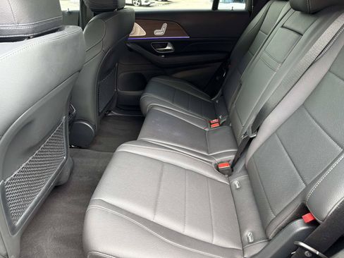 Certified 2025 Mercedes-Benz GLS 450 4MATIC image 12