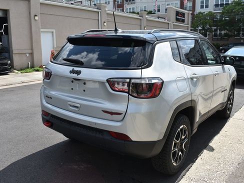 Used 2025 Jeep Compass Trailhawk AWD/4WD image 6