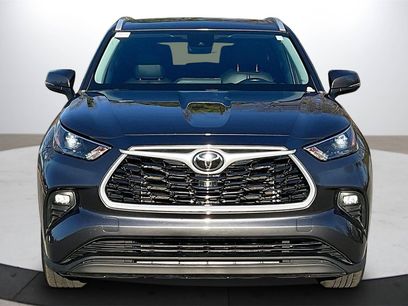 Used 2022 Toyota Highlander XLE