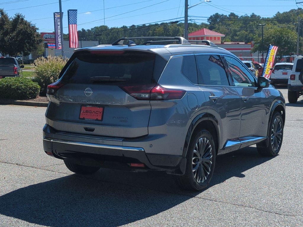 Used 2025 Nissan Rogue Platinum w/ Platinum Premium Package AWD/4WD image 3