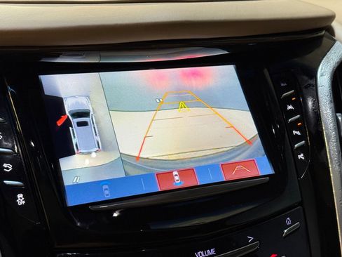 Used 2018 Cadillac Escalade Platinum image 32