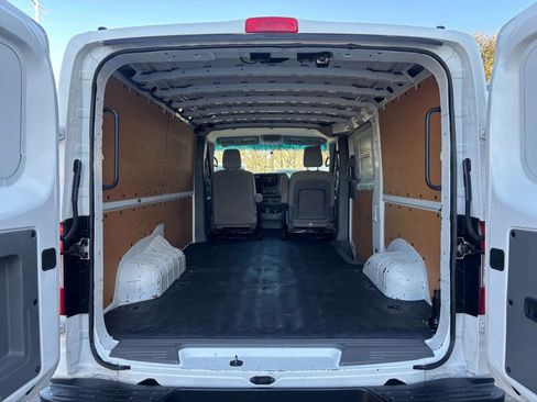 Used 2016 Nissan NV 1500 SV image 5
