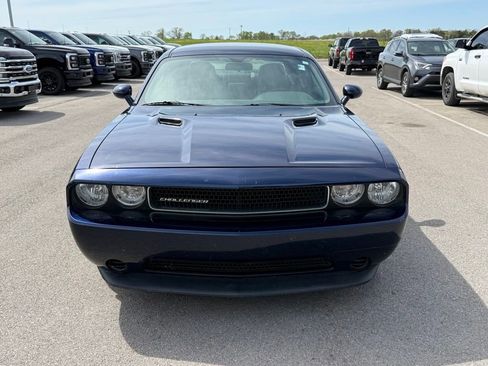 Used 2013 Dodge Challenger SXT image 22