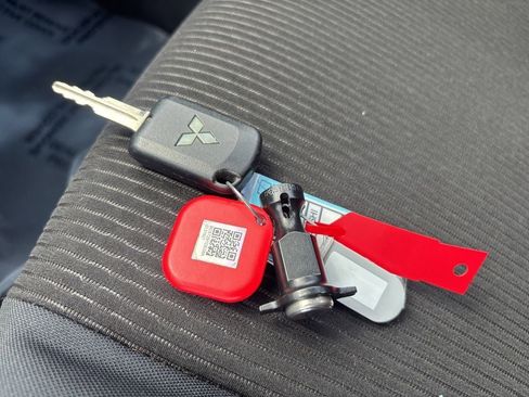 Used 2016 Mitsubishi Lancer ES FWD image 39