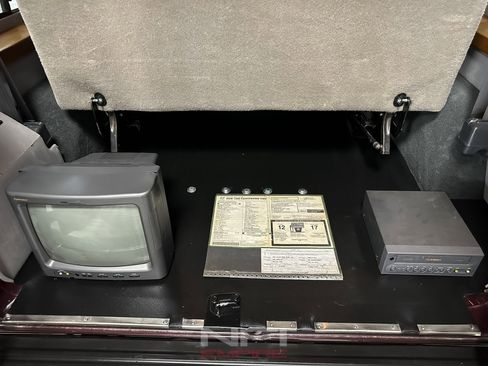 Used 2002 Dodge B1500 image 42