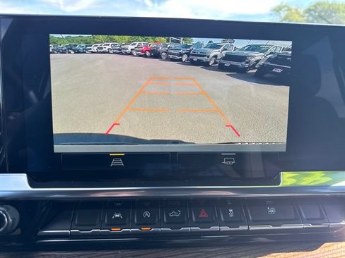 Used 2026 Chevrolet Silverado 1500 RST AWD/4WD image 30