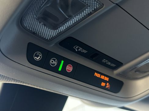 Used 2022 Chevrolet Equinox LT image 27