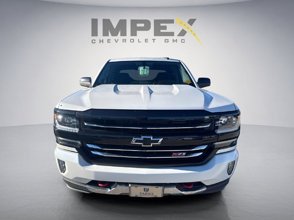 Used 2018 Chevrolet Silverado 1500 LTZ Z71 w/ Redline Edition AWD/4WD image 8