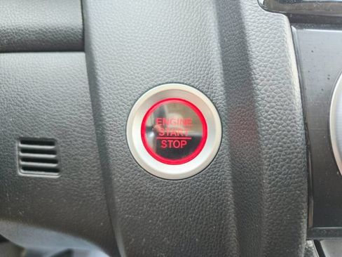 Used 2018 Honda Fit EX image 27