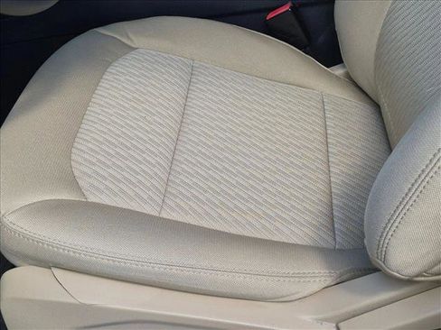 Used 2017 Ford Explorer FWD image 10