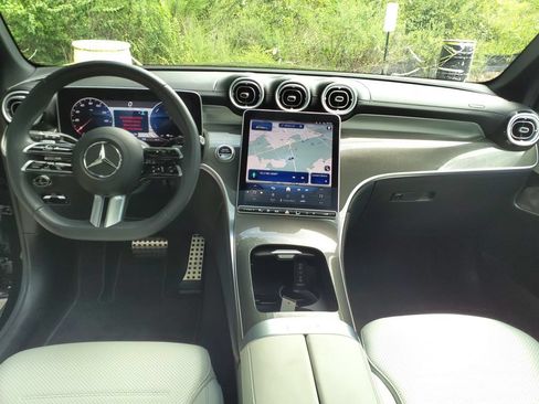 Certified 2025 Mercedes-Benz GLC 350e 4MATIC image 23