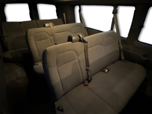 Used 2017 Chevrolet Express 3500 LT w/ LT Preferred Equipment Group image 16