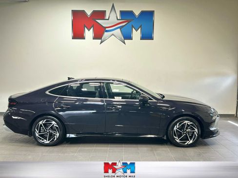 Used 2024 Hyundai Sonata SEL w/ Convenience Package FWD image 1