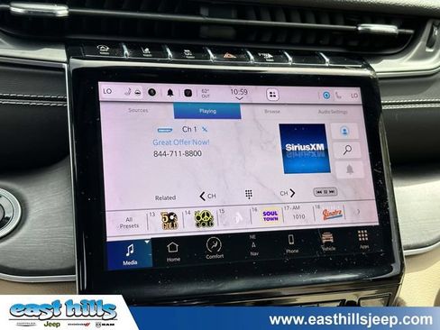 Certified 2023 Jeep Grand Cherokee Limited AWD/4WD image 36
