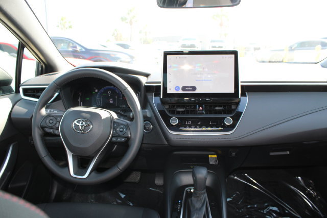 Used 2025 Toyota Corolla SE w/ SE Premium Package FWD image 10