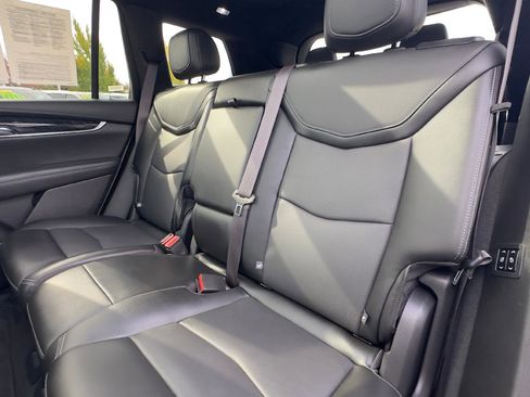 Certified 2024 Cadillac XT6 Premium Luxury image 9