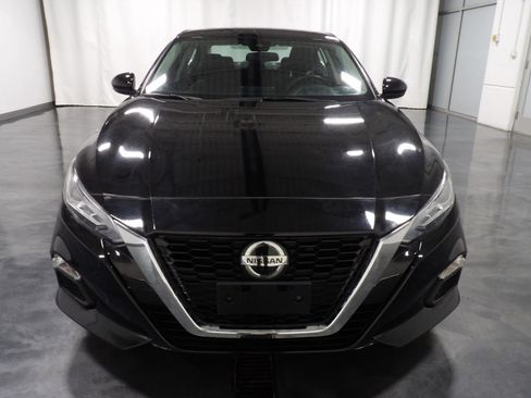 Used 2021 Nissan Altima 2.5 SV FWD image 2