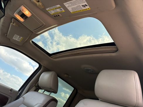 Used 2010 Ford F150 Platinum image 24