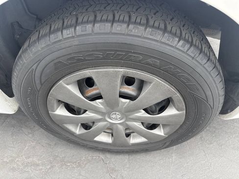 Used 2009 Toyota Corolla LE FWD image 29