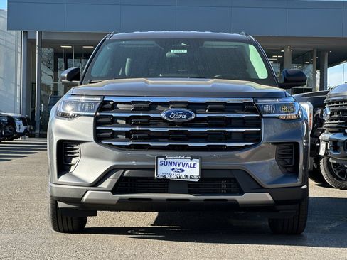 New 2026 Ford Explorer Active image 3