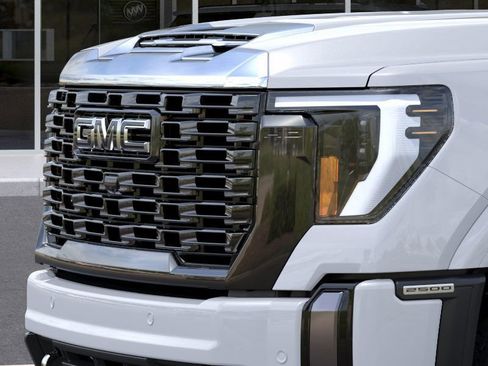 New 2026 GMC Sierra 2500 Denali Ultimate AWD/4WD image 13