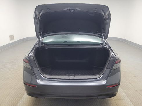 Used 2023 Honda Accord EX image 29