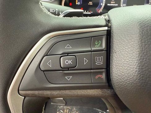 New 2025 Jeep Grand Cherokee L Limited image 23