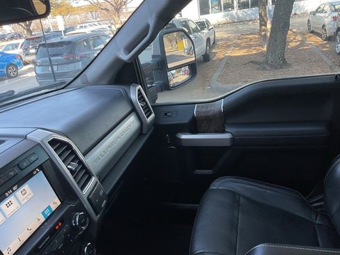 Used 2018 Ford F250 Lariat w/ Lariat Ultimate Package image 55